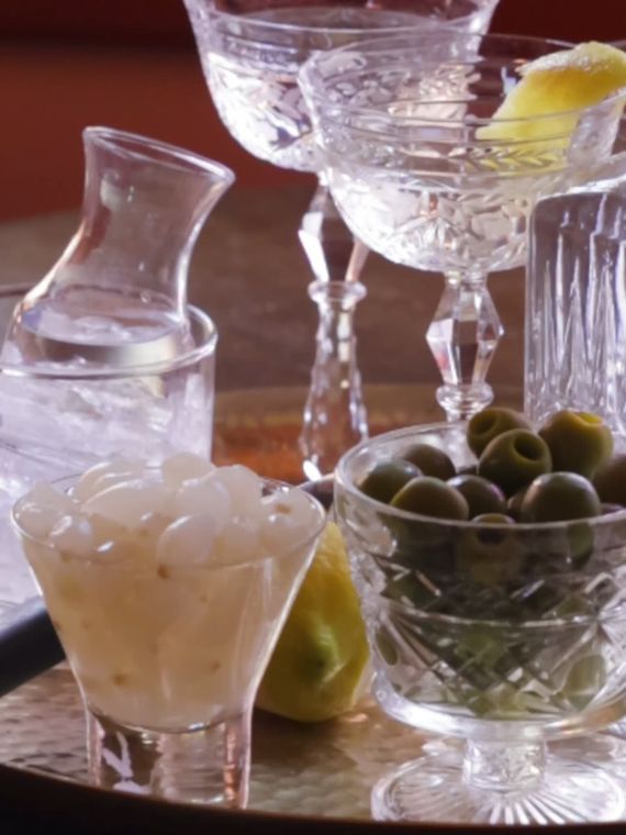 Glassware tray